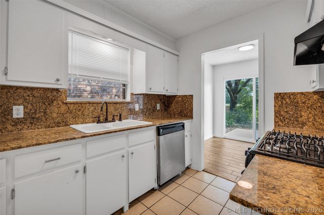 501 W 26th Street, Sand Springs, OK 74063