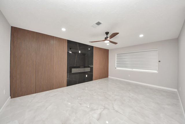 1503 Locklaine Drive, Pasadena, TX 77502