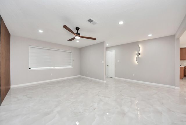 1503 Locklaine Drive, Pasadena, TX 77502