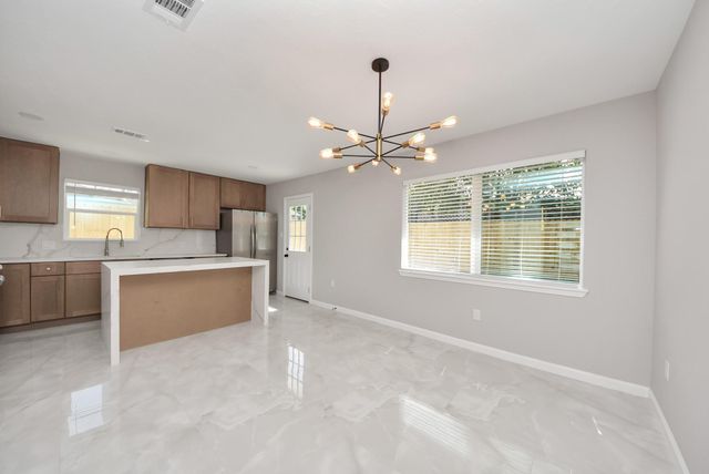 1503 Locklaine Drive, Pasadena, TX 77502