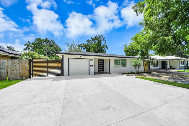 1503 Locklaine Drive, Pasadena, TX 77502