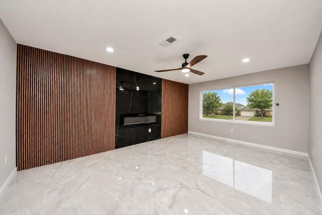 1503 Locklaine Drive, Pasadena, TX 77502
