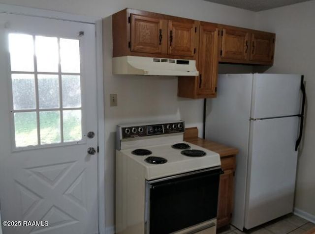 502 Chemin Metairie Road B, Youngsville, LA 70592
