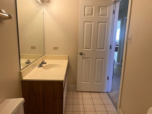 9848 S Beverly Avenue, Chicago, IL 60643