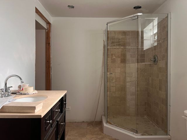 9848 S Beverly Avenue, Chicago, IL 60643