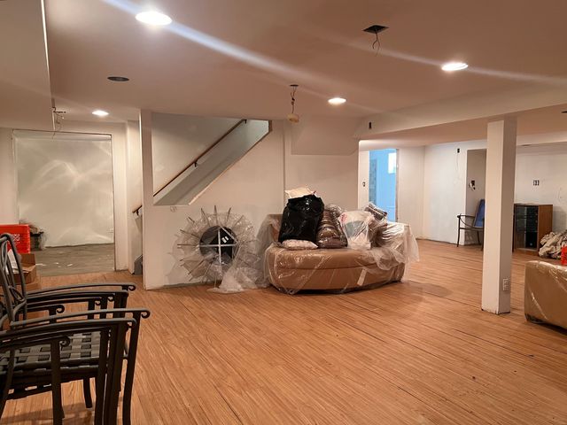 9848 S Beverly Avenue, Chicago, IL 60643