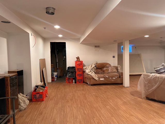 9848 S Beverly Avenue, Chicago, IL 60643