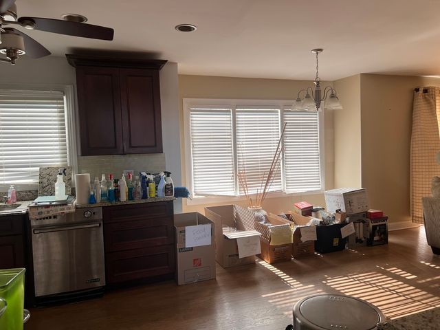 9848 S Beverly Avenue, Chicago, IL 60643