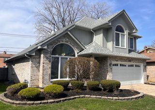 9848 S Beverly Avenue, Chicago, IL 60643