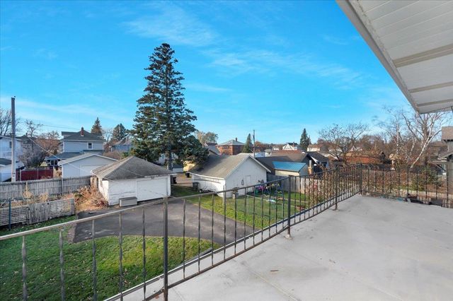 2333 Hughitt Ave, Superior, WI 54880