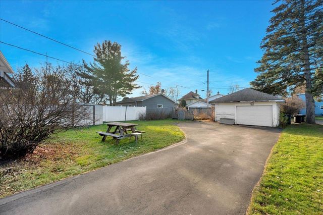 2333 Hughitt Ave, Superior, WI 54880