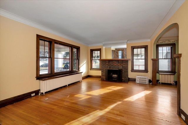 2333 Hughitt Ave, Superior, WI 54880