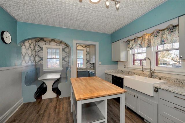 2333 Hughitt Ave, Superior, WI 54880