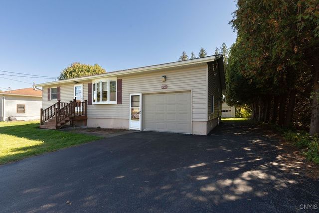 6302 Jane Lane, Cicero, NY 13039