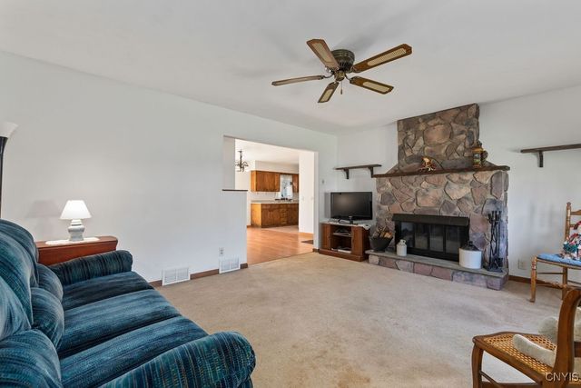 6302 Jane Lane, Cicero, NY 13039