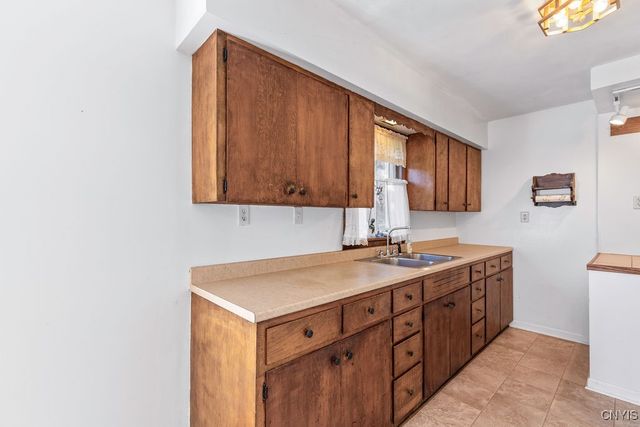 6302 Jane Lane, Cicero, NY 13039