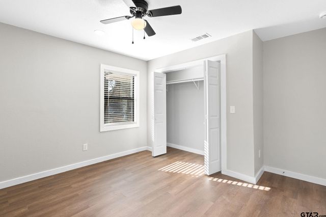 214 Randolph St, Lone Star, TX 75668