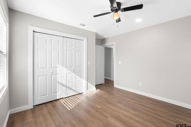 214 Randolph St, Lone Star, TX 75668