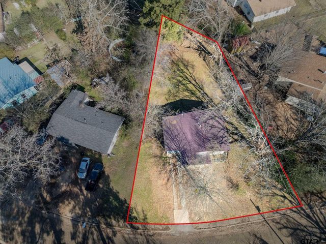 214 Randolph St, Lone Star, TX 75668