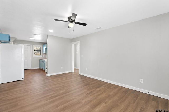 214 Randolph St, Lone Star, TX 75668