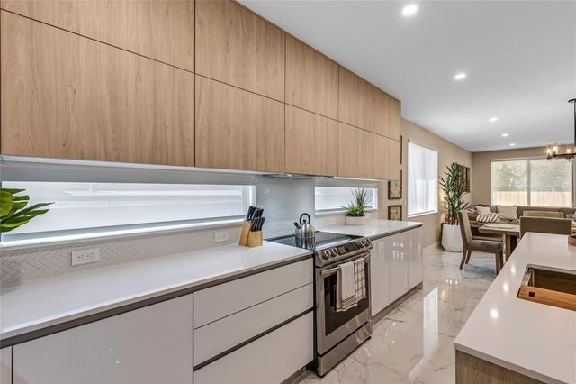 811 SW 10th Terrace, Fort Lauderdale, FL 33315