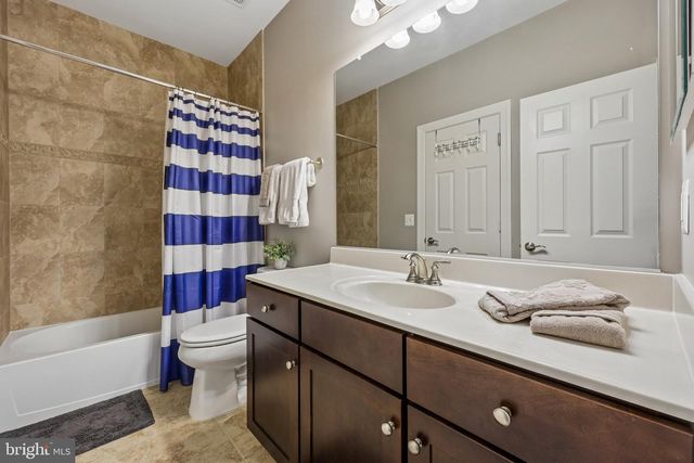 17351 HARMONY VISTA DR, Hamilton, VA 20158