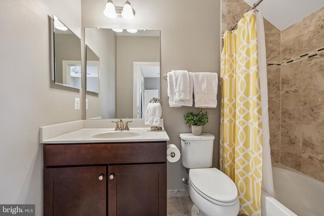 17351 HARMONY VISTA DR, Hamilton, VA 20158