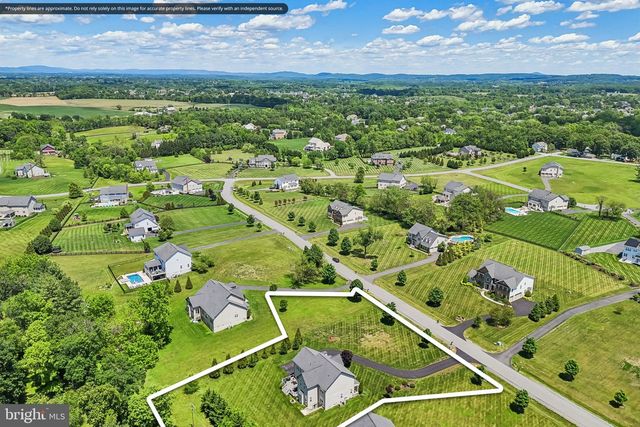 17351 HARMONY VISTA DR, Hamilton, VA 20158