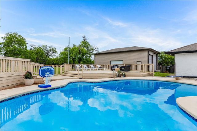 4069 Bobwhite, Robstown, TX 78380