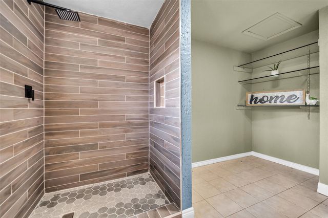 4011 Markley Street, Houston, TX 77087