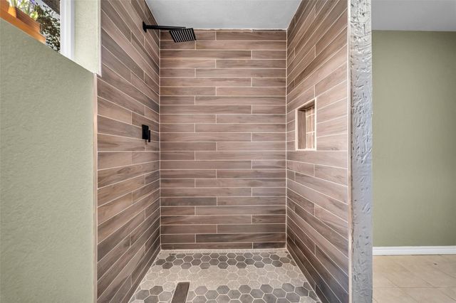 4011 Markley Street, Houston, TX 77087