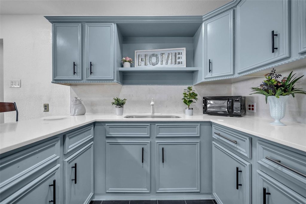 4011 Markley Street, Houston, TX 77087