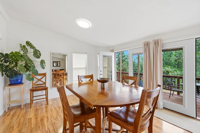 15264 Airport Rd, Nevada City, CA 95959