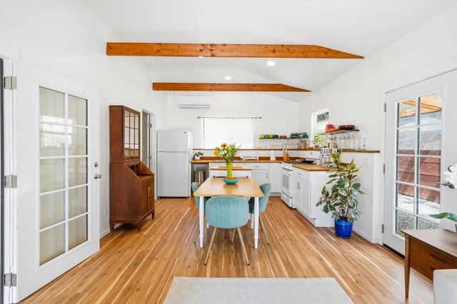 15264 Airport Rd, Nevada City, CA 95959