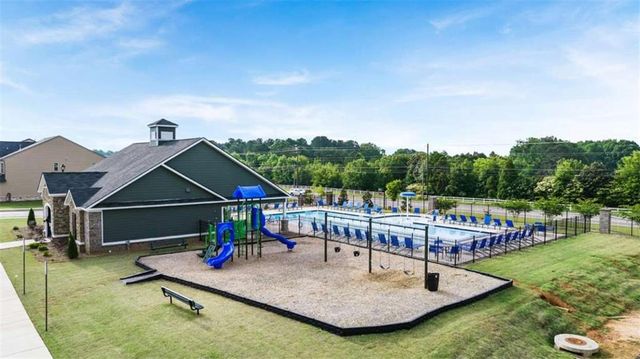 494 Beachview Road, Hampton, GA 30228