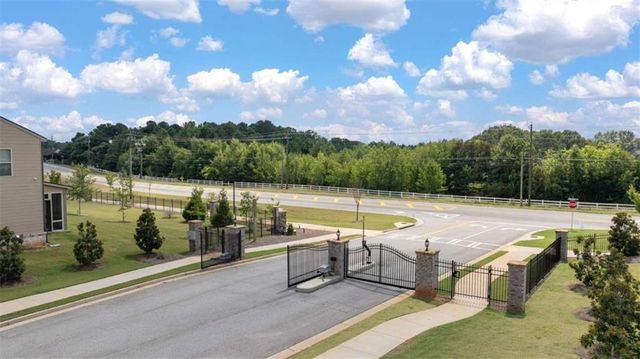 494 Beachview Road, Hampton, GA 30228