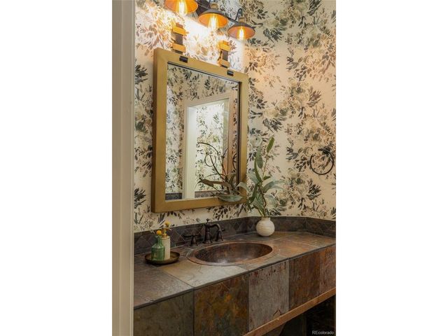 22184 Forest Hills Dr, Golden, CO 80401