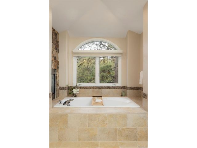 22184 Forest Hills Dr, Golden, CO 80401