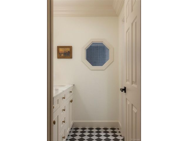 22184 Forest Hills Dr, Golden, CO 80401
