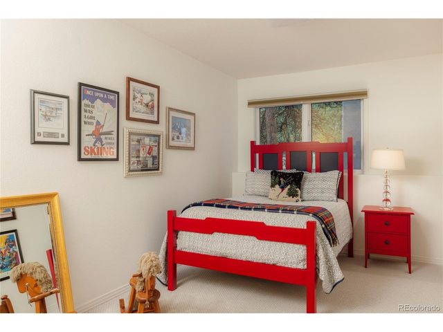 22184 Forest Hills Dr, Golden, CO 80401