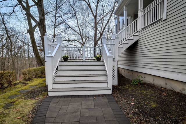 106 Danforth St, Framingham, MA 01701