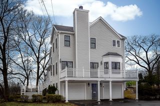 106 Danforth St, Framingham, MA 01701