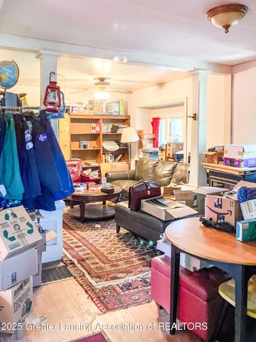 2812 Pleasant Grove Road, Lansing, MI 48910