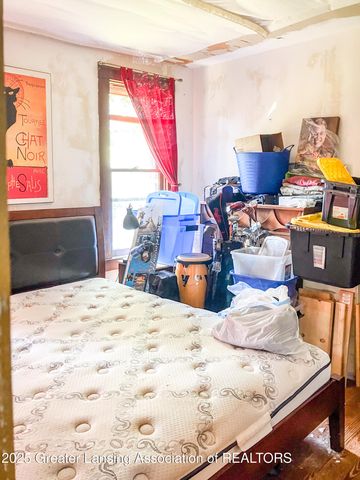 2812 Pleasant Grove Road, Lansing, MI 48910