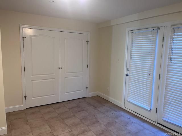 384 West Montauk Highway, Lindenhurst, NY 11757