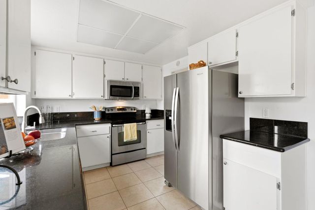 1448 Klamath River Dr, Rancho Cordova, CA 95670