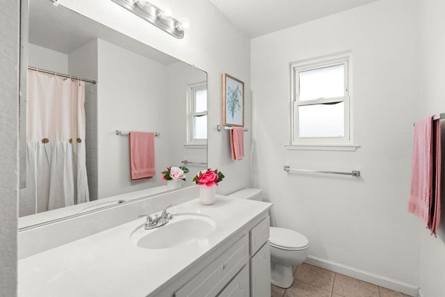 1448 Klamath River Dr, Rancho Cordova, CA 95670