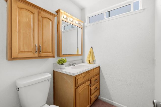 1448 Klamath River Dr, Rancho Cordova, CA 95670