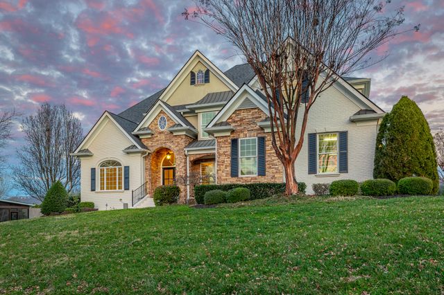 9329 Windrose Circle, Chattanooga, TN 37421