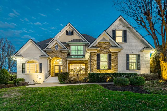 9329 Windrose Circle, Chattanooga, TN 37421
